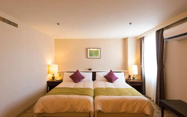 Sky Hotel Uozu
