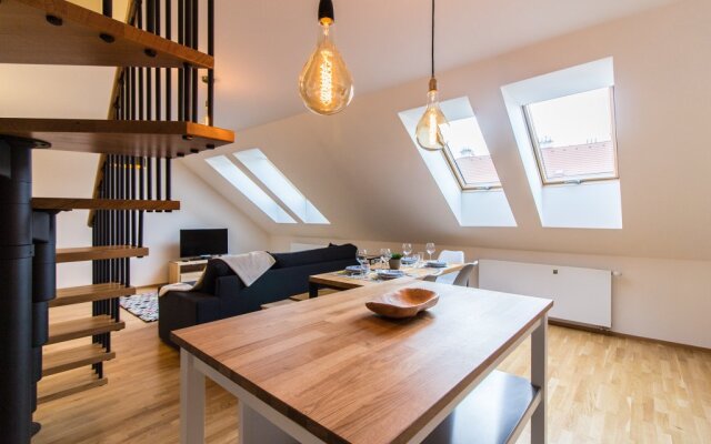 Krizikova Apartment Prague 8