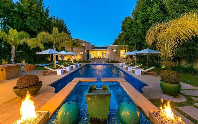 Beverly Hills Luxury Modern Palace