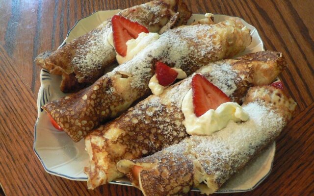 Cedar Song B & B and Cottage