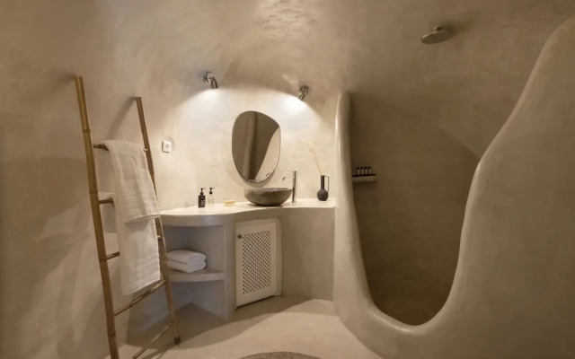 Bluedome Cavehouses by Otium Villas
