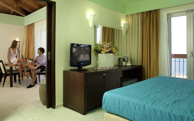 Louis Apostolata Resort and Spa
