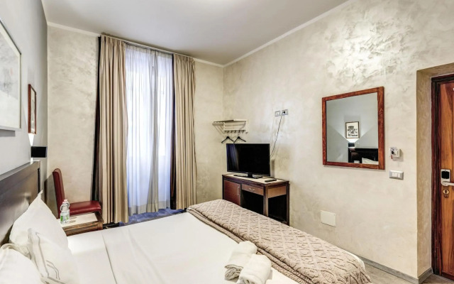 Hotel Family House