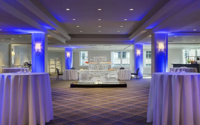 Отель Hilton Boston Park Plaza