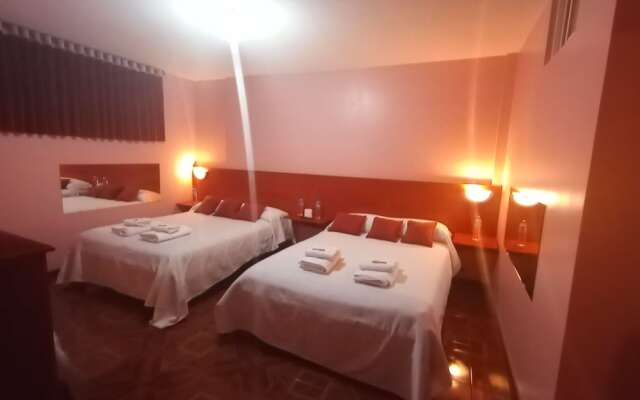 Water Palace Hostal