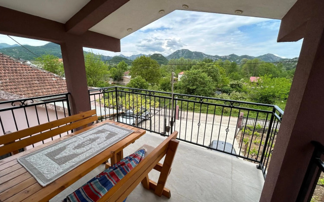 Green Field Apartments