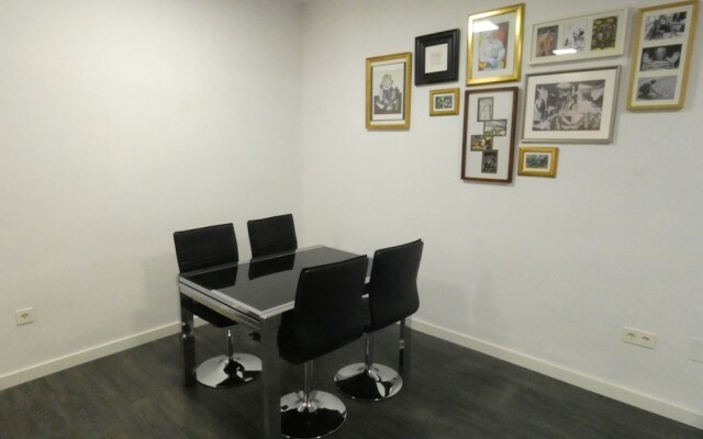 A 20 Pasos del Museo Picasso