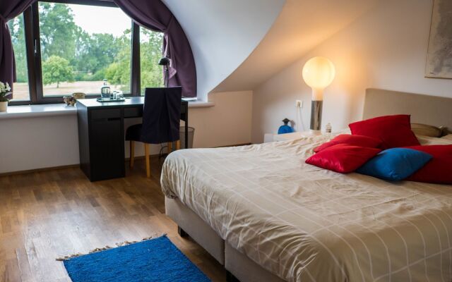 La Petite Bruyere De Renaix