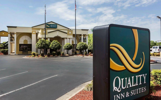 Quality Inn & Suites Mooresville - Lake Norman