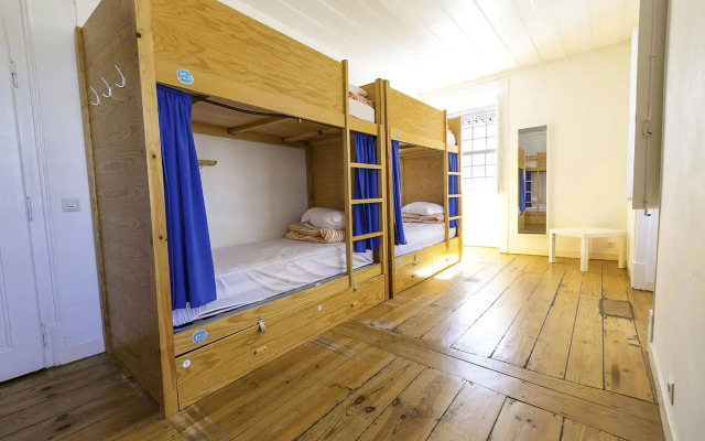 Nice Way Cascais Hostel & Surfcamp