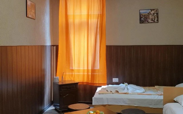 KM!Sofia - Стаи за гости