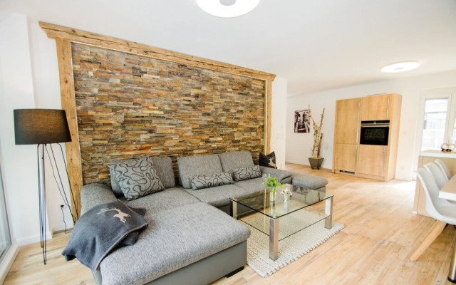 Finest Penthouse Waterside Zell am See