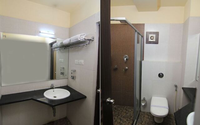 OYO 2136 Hotel The Continental