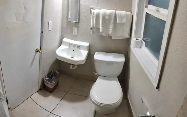 Budget Lodge Portland Southwest