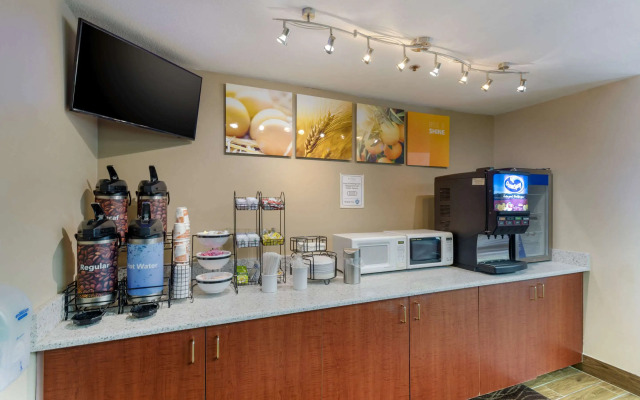 Comfort Inn & Suites Wilkes Barre - Arena