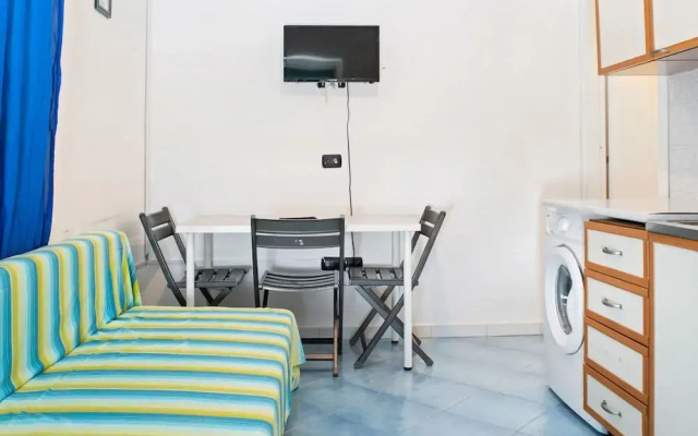 Quaint Apartment in Policastro Bussentino near Sea