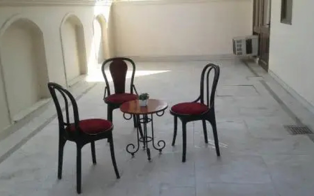 Pamposh Guest House Gurgaon