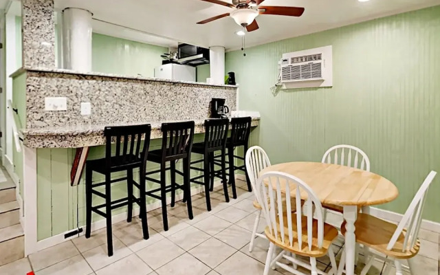 Paradise Hideout - One Bedroom Townhome