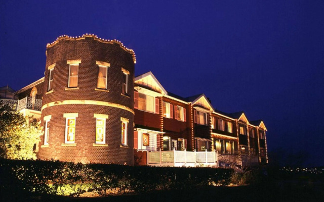 Mountain Heritage Hotel