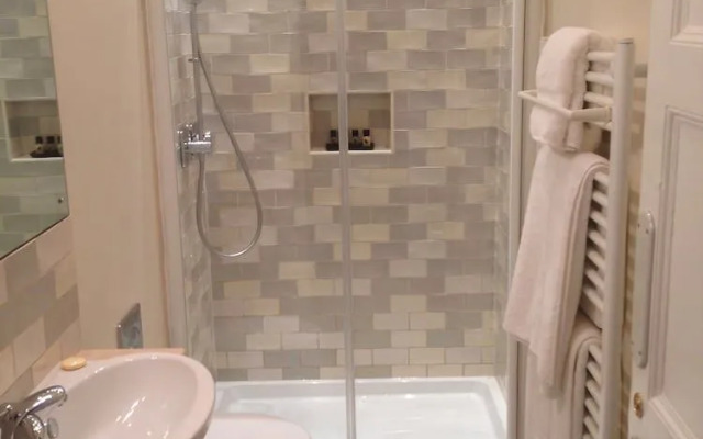 The Old Vicarage at Oakridge