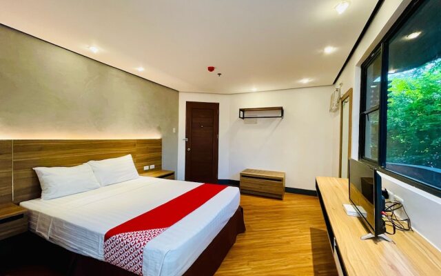 OYO 982 Boulevard Pension House