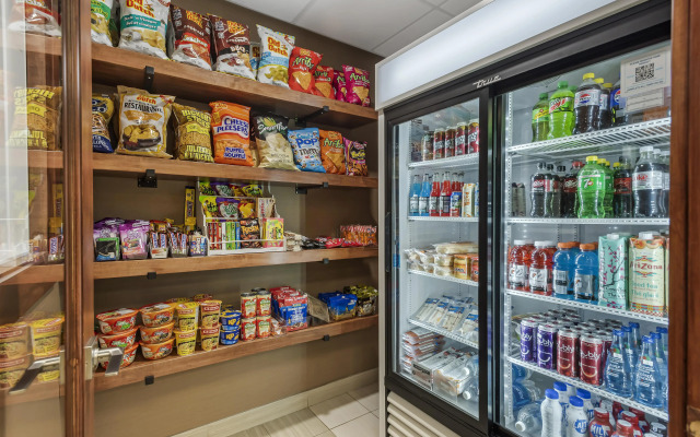 Best Western Plus Red Deer Inn & Suites