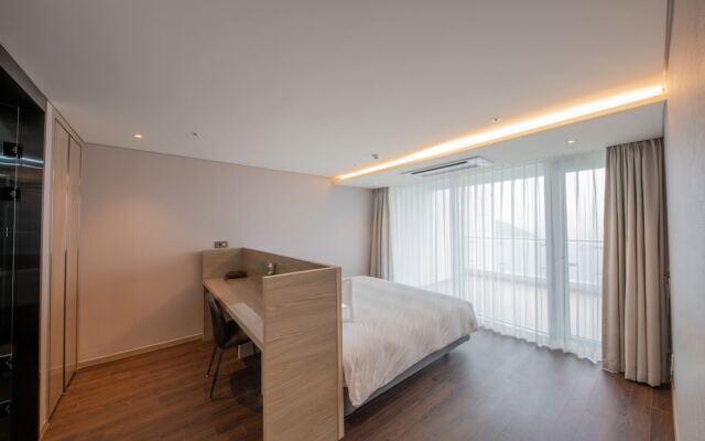 Ramada Suites Geoje