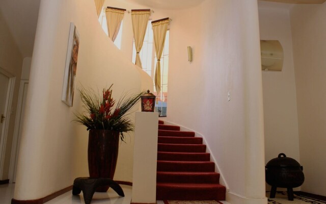 Ravinala Guest House