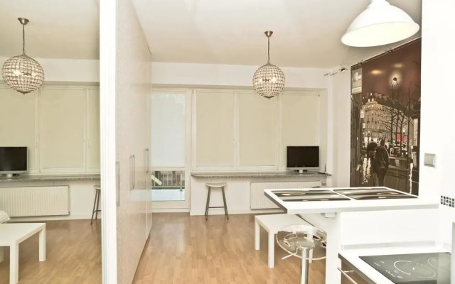 Little Home - Krucza 19