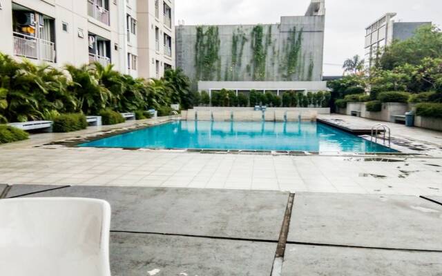 Cozy and Elegant Studio Bintaro Park View Apartment