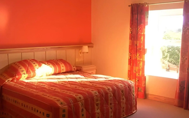 Mahons Hotel