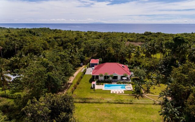 Bohol White House Bed & Breakfast