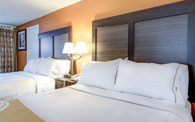 Quality Inn Creekside - Downtown Gatlinburg
