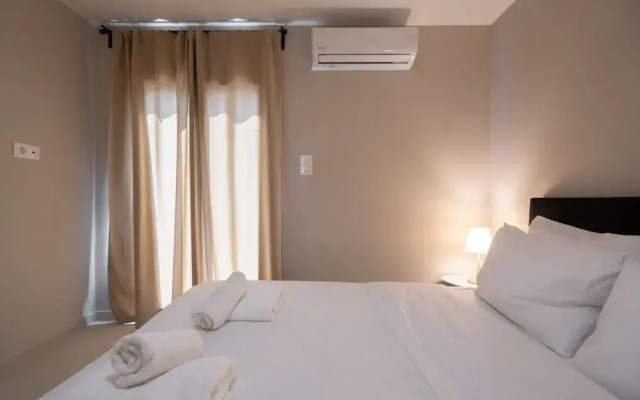 LIV - Deluxe 2BD Apartment in Athens