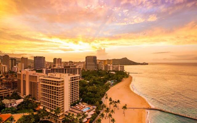 Hilton Hawaiian Village Waikiki Beach Resort