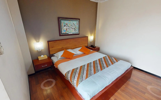 Helios Hotel