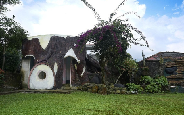 Villa Memory By Ruang Nyaman(36Km Away From Bogor)(No Front Desk Please Contact The Property 5 Days In Advance)