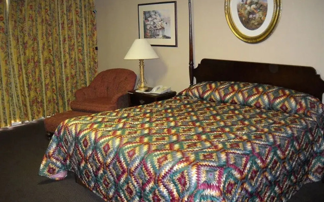 Airport Inn
