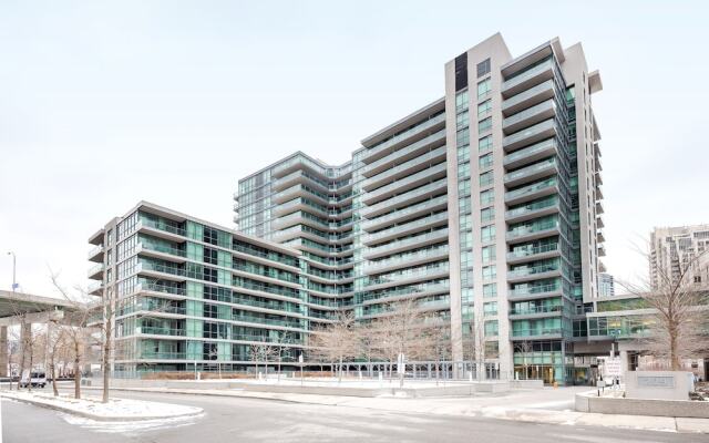 Penthouse with CN Tower view