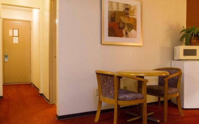 Niagara Falls Motor Lodge