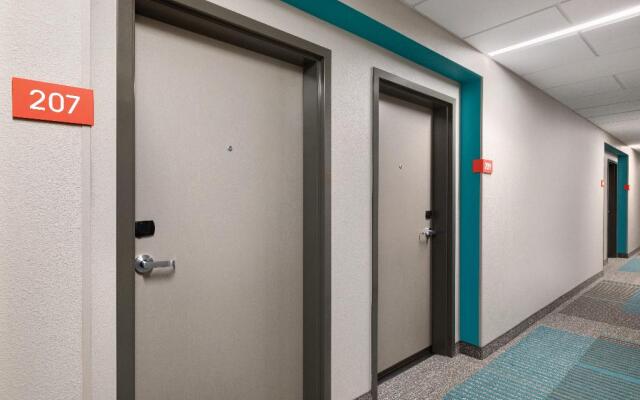 avid hotels Beaumont by IHG