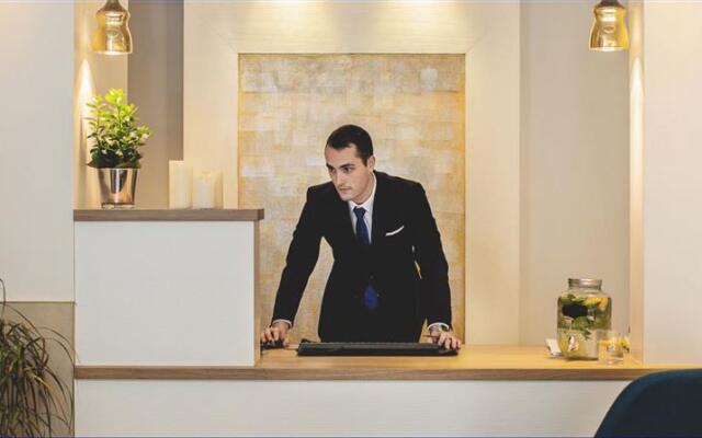 Hotel Opera Marigny