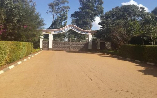 Queens Garden Hotel