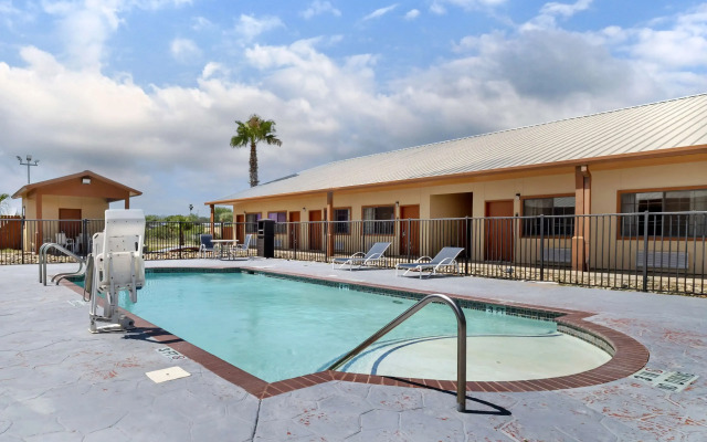 Best Western Hebbronville Inn