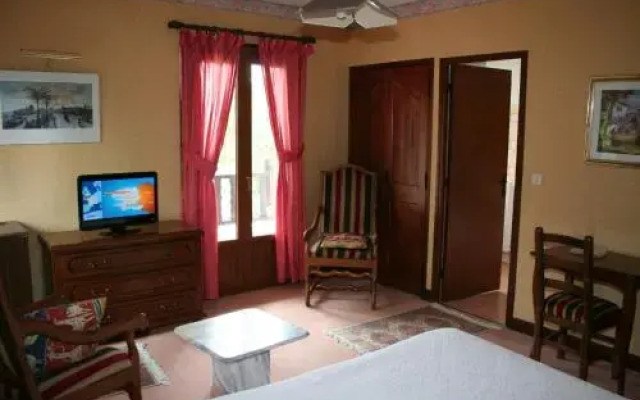 Hotel Les Trois Vallees