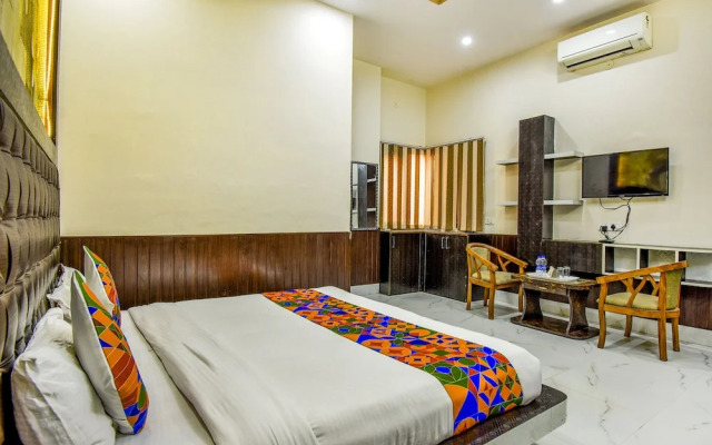 FabHotel Sumanglam