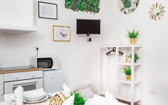 Home Hotel - Paruta 65