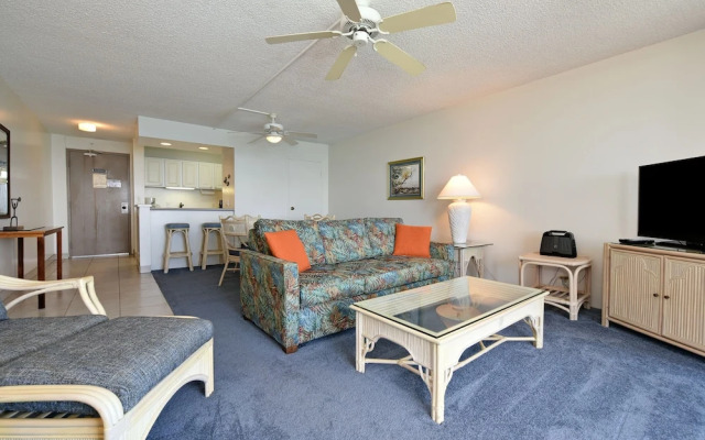 Valley Isle #808 2 Bedroom Condo by RedAwning
