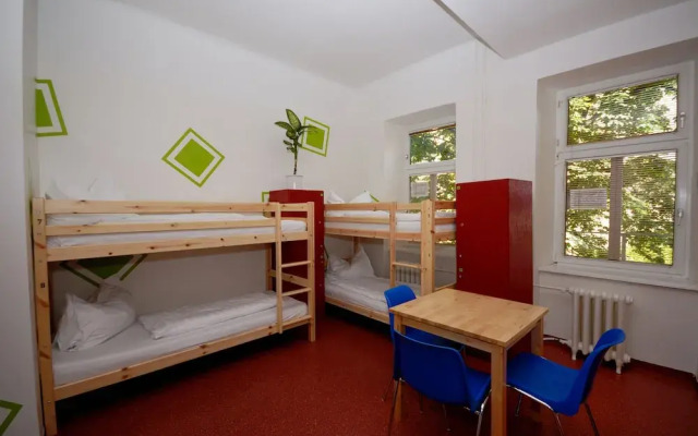 Vienna Westend City Hostel