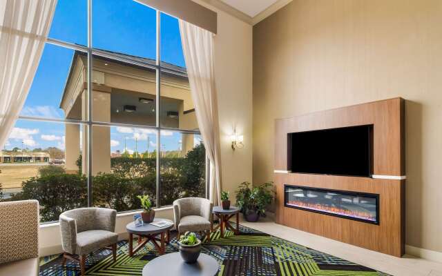 Clarion Pointe New Bern